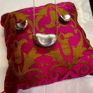 Tiffany & Co. Elsa Peretti ‘Bean’ Design Pendant Necklace & Earrings.